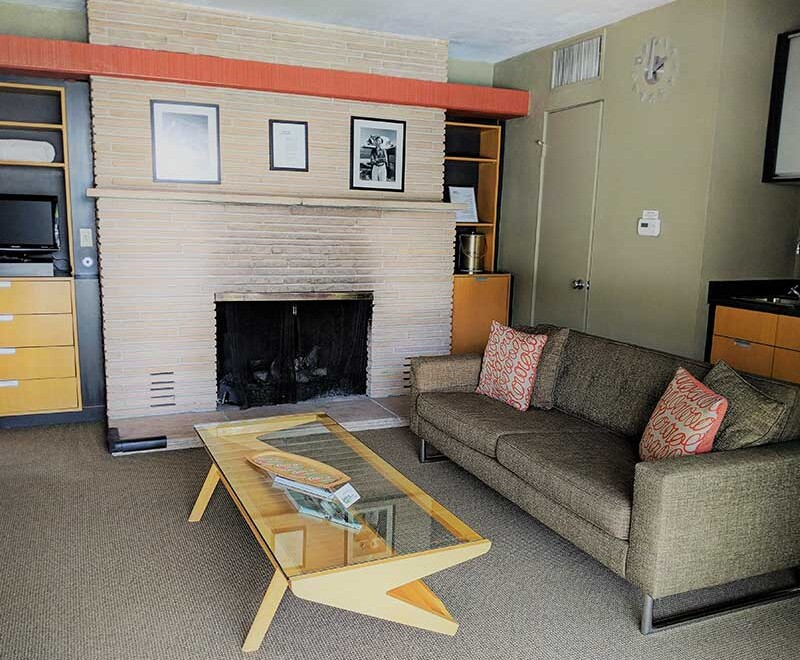 Frey Lounge Frey Lounge | Orbit In, a retro hotel in Palm Springs, CA